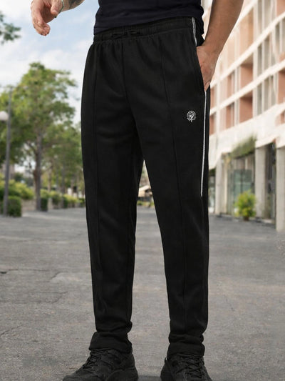 Wanderer Black Joggers