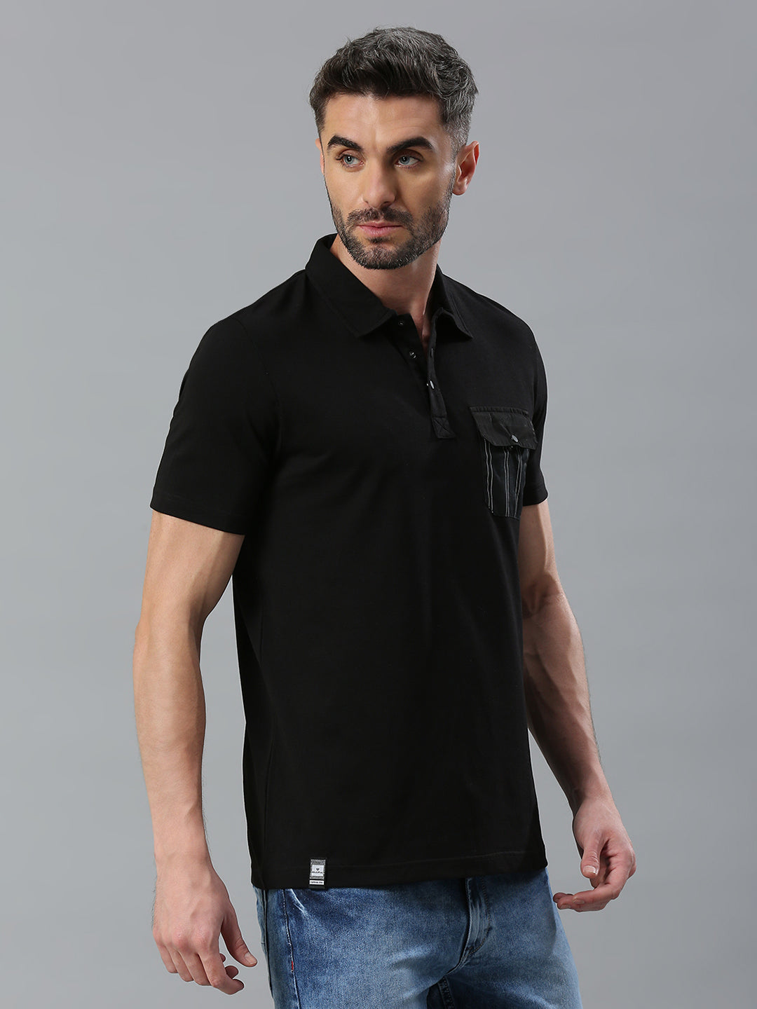 Black Solid Regular Fit Half Sleeve T-Shirt