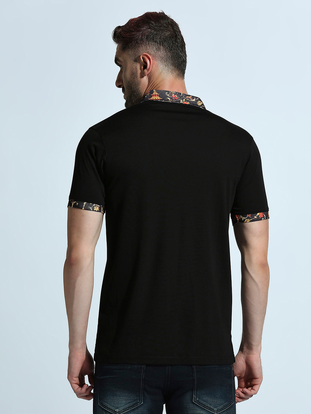 Black Solid Regular Fit Half Sleeve T-Shirt