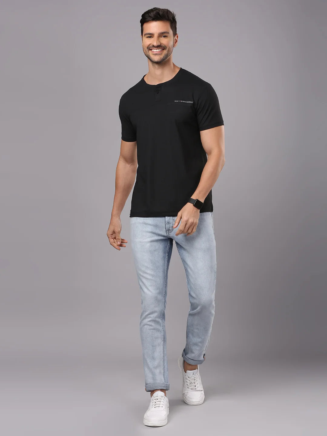 Black Solid Round Regular H/S T-Shirt