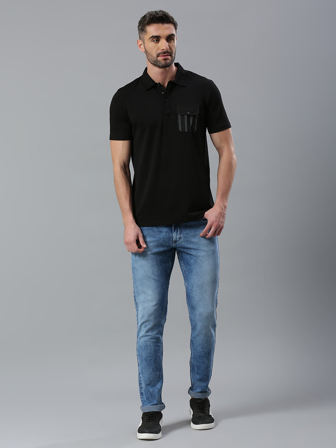 Black Solid Regular Fit Half Sleeve T-Shirt