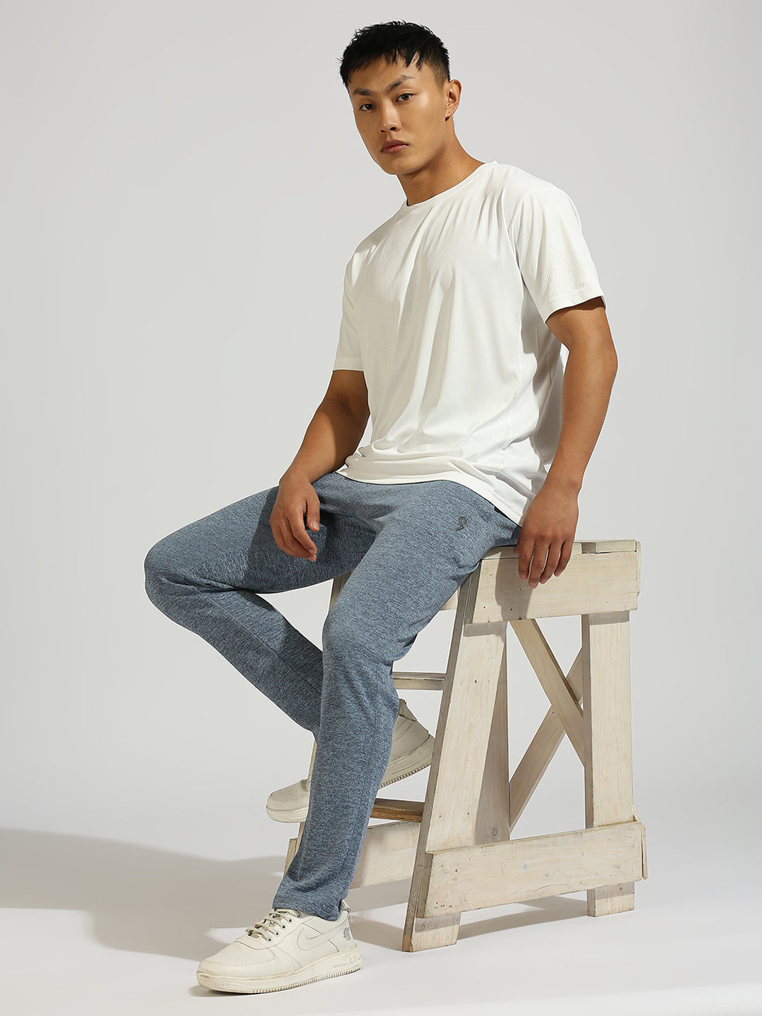 White Solid Regular Fit Half Sleeve T-Shirt