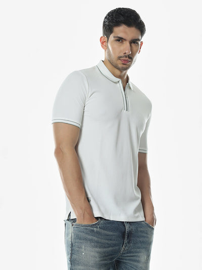Off White Solid Polo Regular Fit T-Shirt