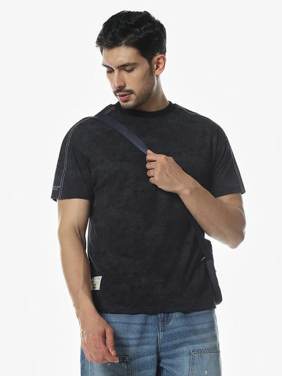 Black Solid Round Regular Fit T-Shirt