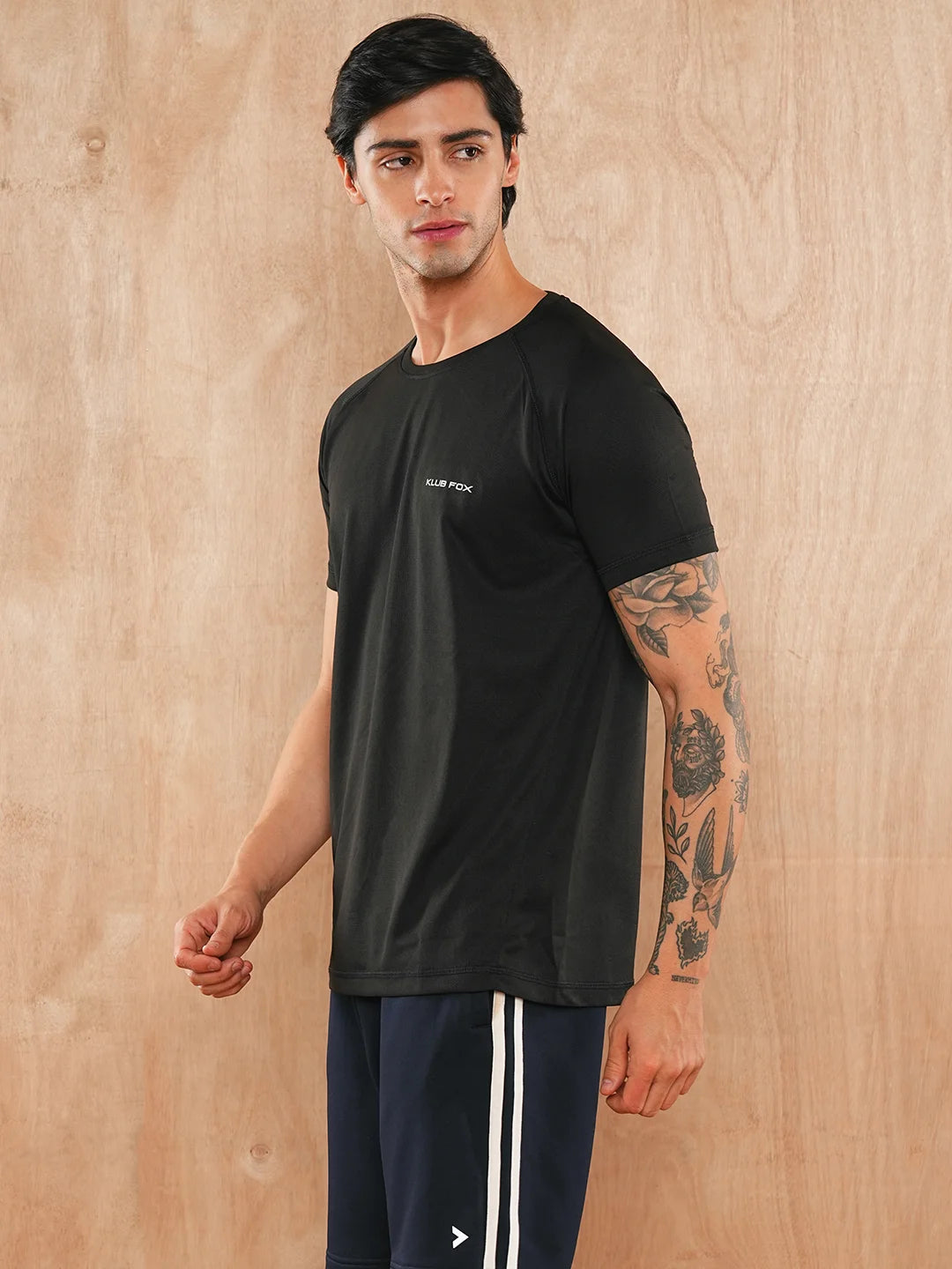 Black Solid Round Regular H/S T-Shirt