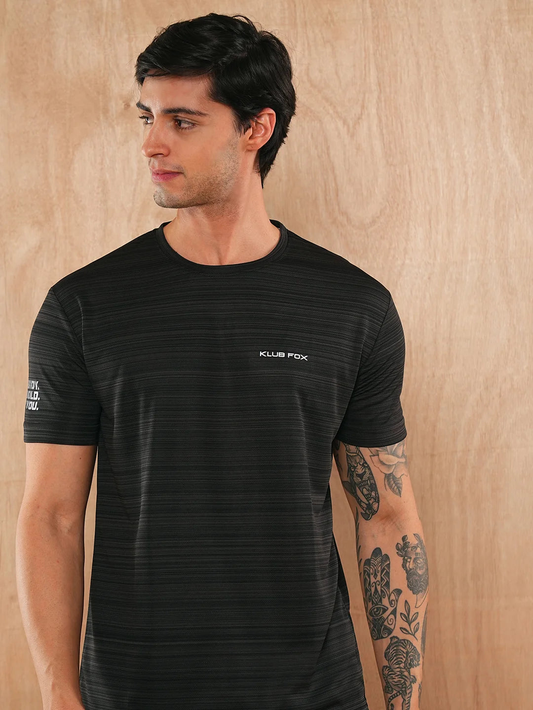 Black Solid Round Regular H/S T-Shirt