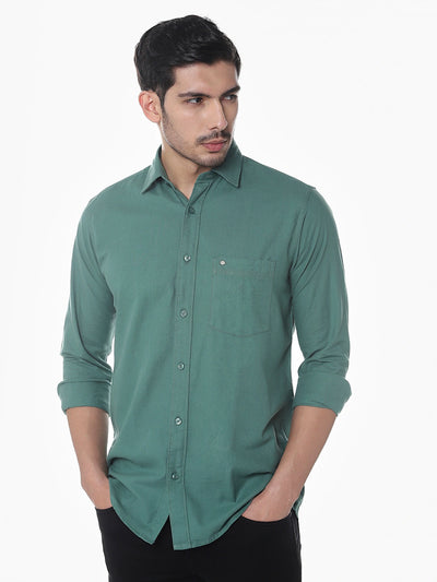 Green Solid Slim Fit Shirt
