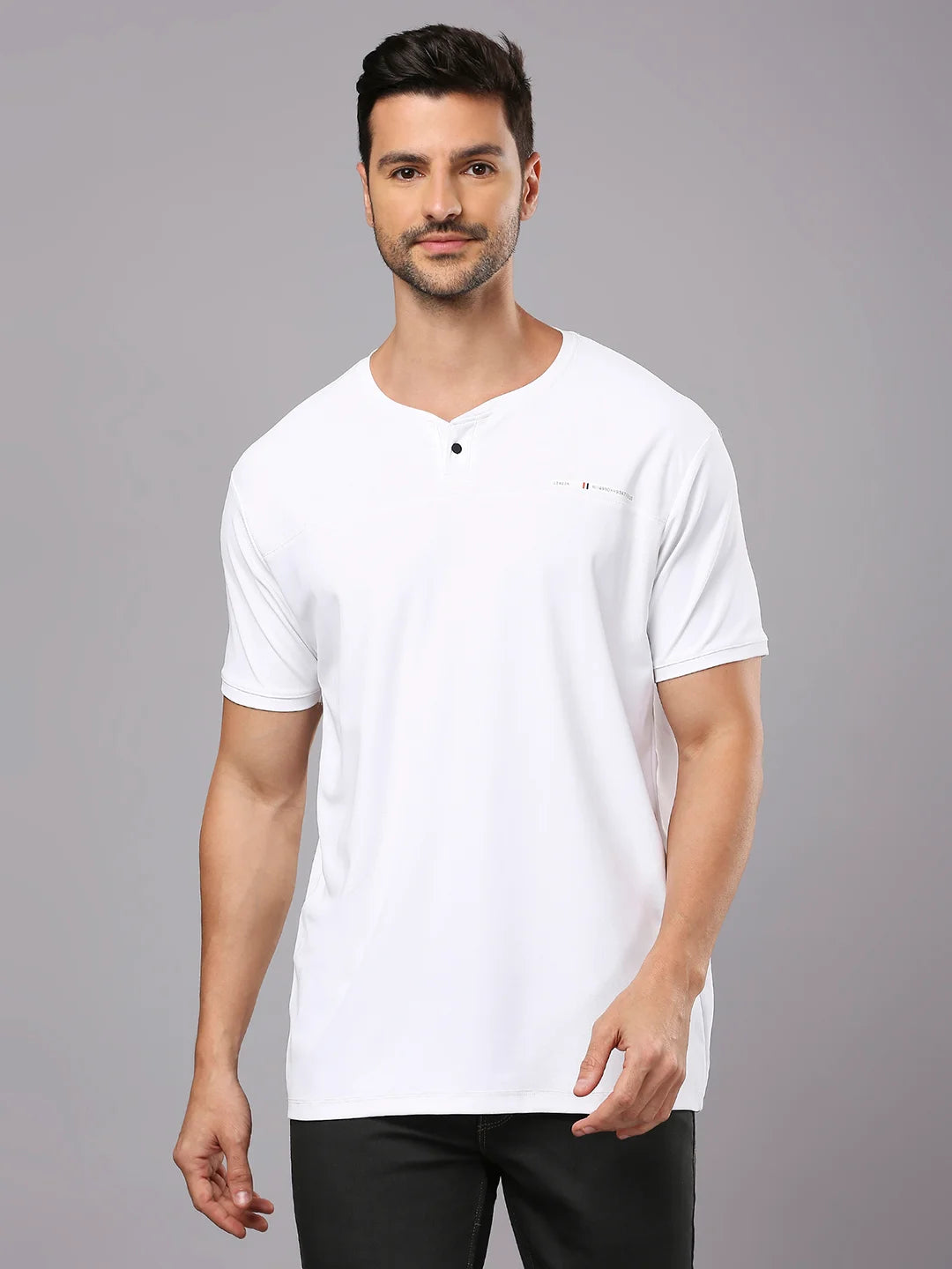 White Solid Round Regular H/S T-Shirt