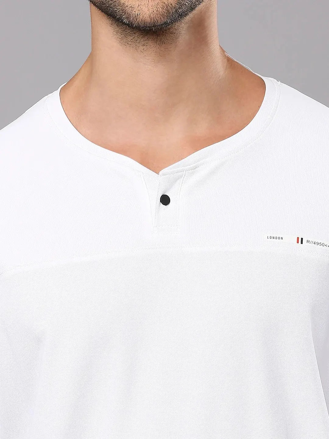 White Solid Round Regular H/S T-Shirt